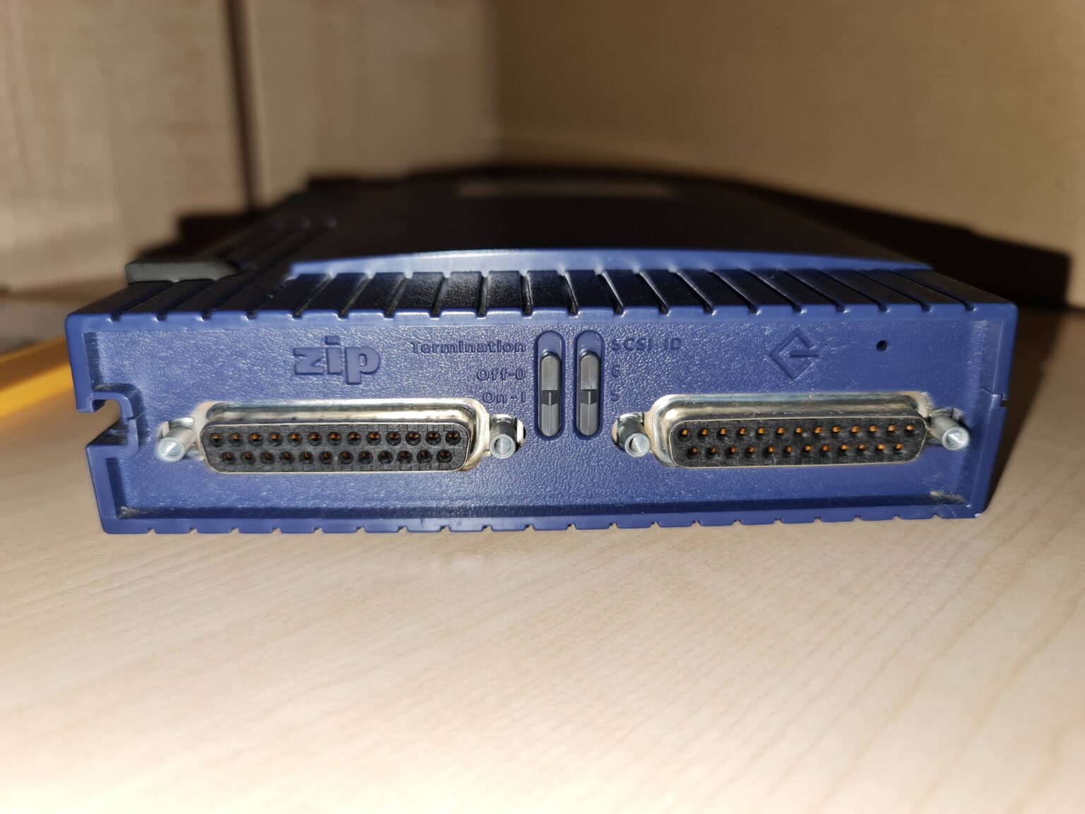 How to use an Iomega Zip Drive with the Amiga A1200 Lyonsden Blog