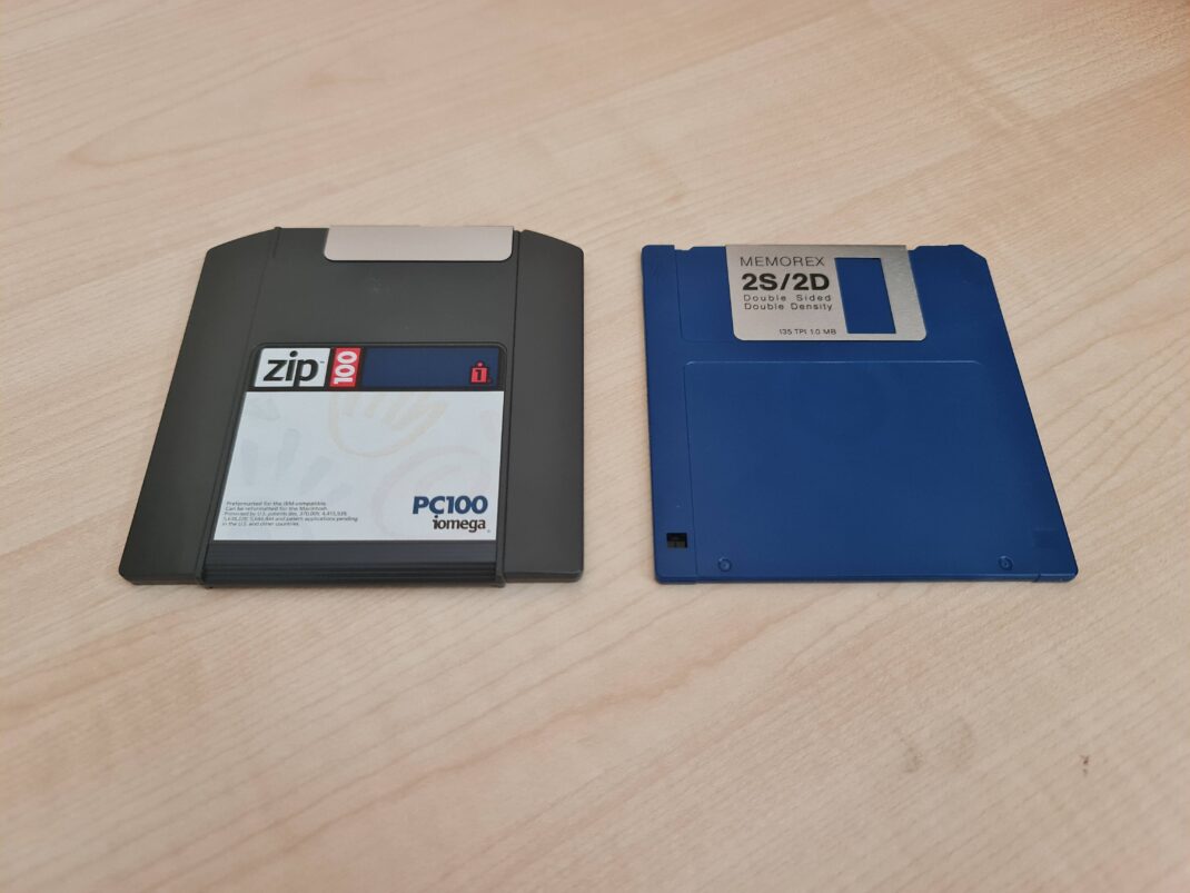 How to use an Iomega Zip Drive with the Amiga A1200 Lyonsden Blog