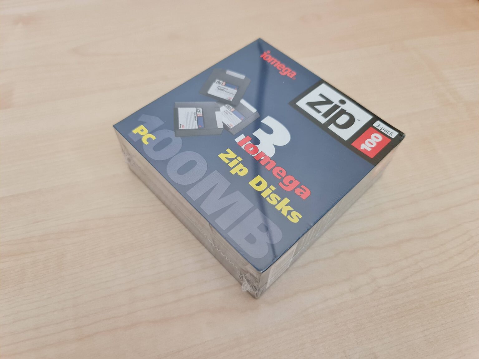 How to use an Iomega Zip Drive with the Amiga A1200 Lyonsden Blog